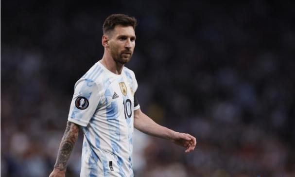 巨星不如流量？头部电影大战，成龙刘德华新片率先被“抬走”